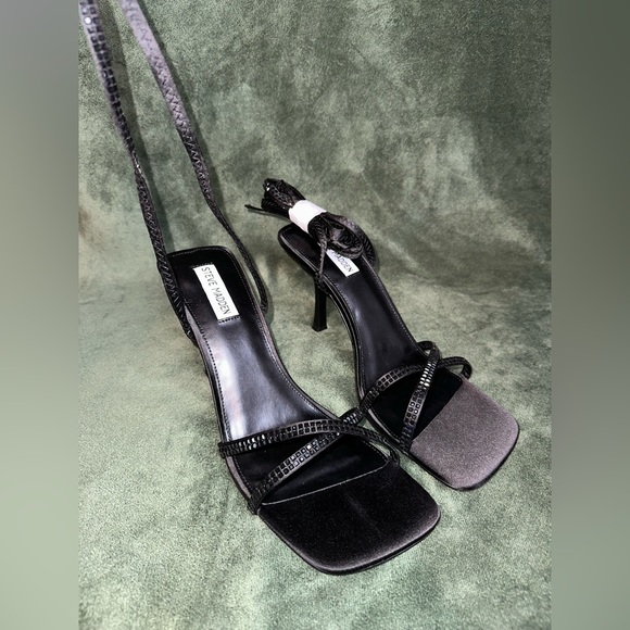 STEVE MADDEN LULIE - BLACK & RHINESTONE ANKLE WRAP HEELS - Picture 3 of 5